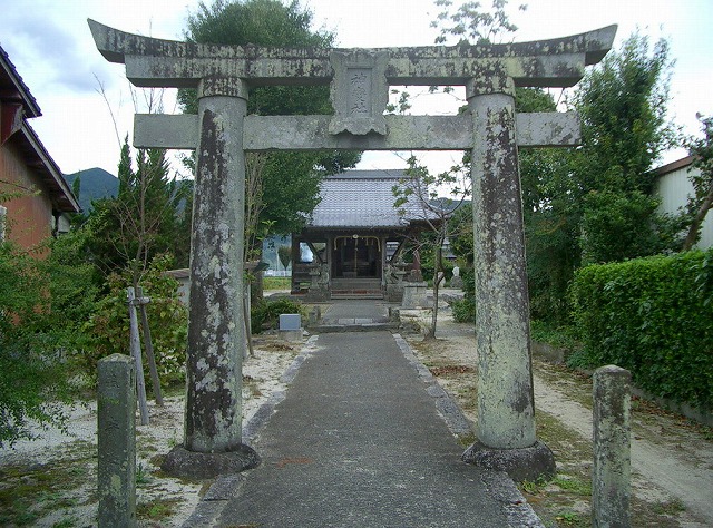 松田茂久の墓と神変社