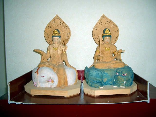 文殊菩薩と普賢菩薩騎象像 （玉林寺）