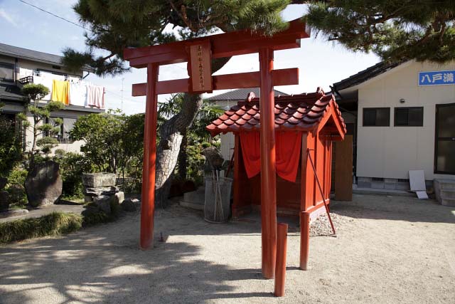 日子神社の正一位松ノ森稲荷神社